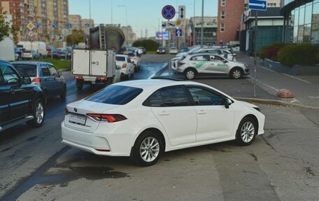 Toyota Corolla, 2021 год, 1 990 000 рублей, 4 фотография