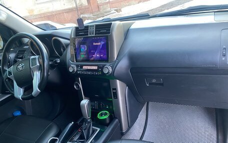 Toyota Land Cruiser Prado 150 рестайлинг 2, 2010 год, 2 500 000 рублей, 9 фотография