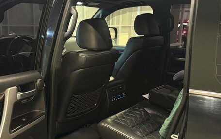 Toyota Land Cruiser 200, 2017 год, 6 557 000 рублей, 14 фотография