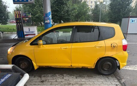 Honda Fit III, 2005 год, 320 000 рублей, 8 фотография