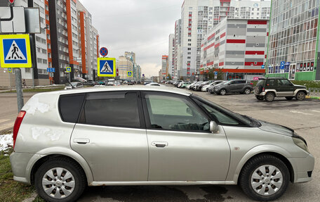 Toyota Opa I рестайлинг, 2002 год, 350 000 рублей, 2 фотография