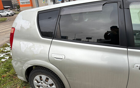 Toyota Opa I рестайлинг, 2002 год, 350 000 рублей, 4 фотография