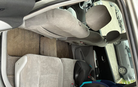 Toyota Opa I рестайлинг, 2002 год, 350 000 рублей, 15 фотография