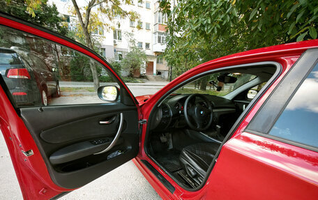 BMW 1 серия, 2010 год, 800 000 рублей, 6 фотография