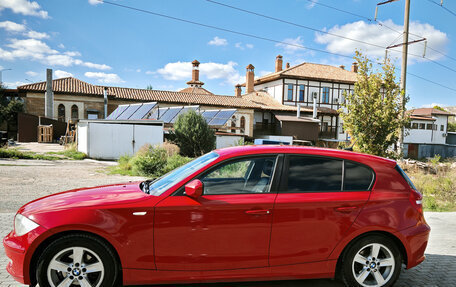 BMW 1 серия, 2010 год, 800 000 рублей, 2 фотография