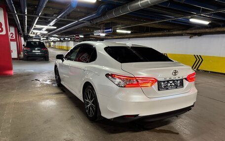 Toyota Camry, 2021 год, 3 900 000 рублей, 3 фотография