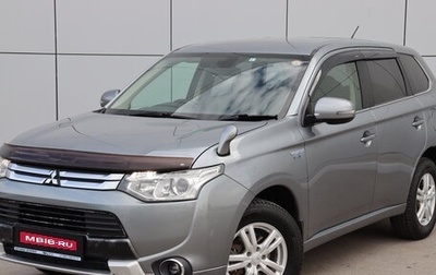 Mitsubishi Outlander III рестайлинг 3, 2014 год, 1 625 000 рублей, 1 фотография