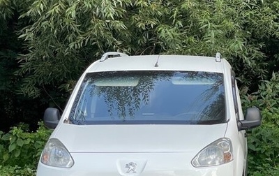 Peugeot Partner II рестайлинг 2, 2015 год, 899 000 рублей, 1 фотография