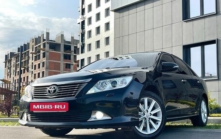 Toyota Camry, 2014 год, 1 990 000 рублей, 3 фотография