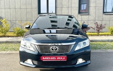 Toyota Camry, 2014 год, 1 990 000 рублей, 4 фотография