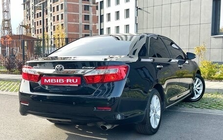 Toyota Camry, 2014 год, 1 990 000 рублей, 8 фотография