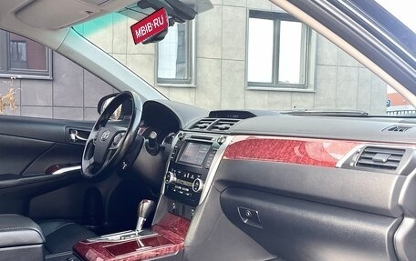Toyota Camry, 2014 год, 1 990 000 рублей, 25 фотография