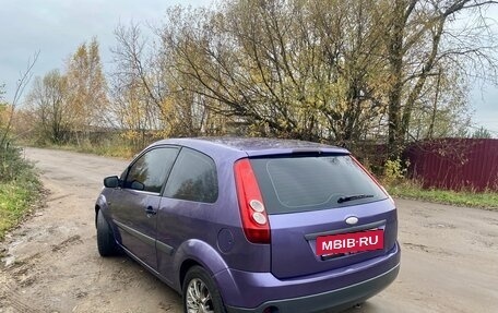 Ford Fiesta, 2006 год, 300 000 рублей, 3 фотография