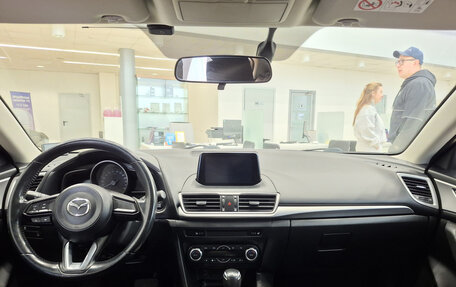 Mazda 3, 2018 год, 1 332 000 рублей, 18 фотография