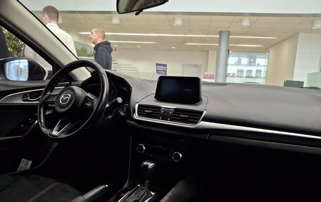 Mazda 3, 2018 год, 1 332 000 рублей, 15 фотография