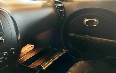 KIA Soul II рестайлинг, 2017 год, 1 450 000 рублей, 29 фотография