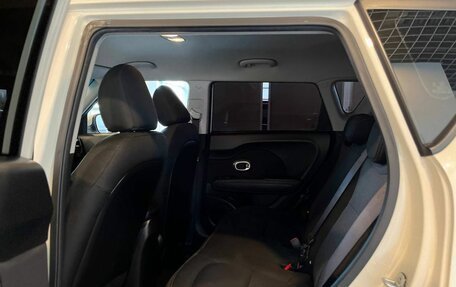 KIA Soul II рестайлинг, 2017 год, 1 450 000 рублей, 24 фотография