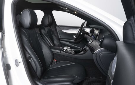 Mercedes-Benz E-Класс, 2018 год, 3 817 000 рублей, 8 фотография