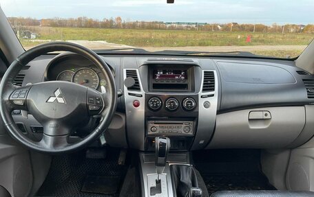 Mitsubishi Pajero Sport II рестайлинг, 2011 год, 1 200 000 рублей, 10 фотография