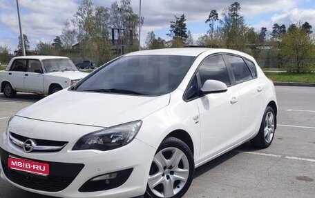 Opel Astra J, 2014 год, 800 000 рублей, 1 фотография
