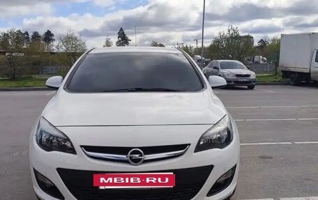 Opel Astra J, 2014 год, 800 000 рублей, 6 фотография