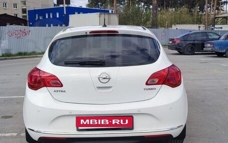 Opel Astra J, 2014 год, 800 000 рублей, 3 фотография