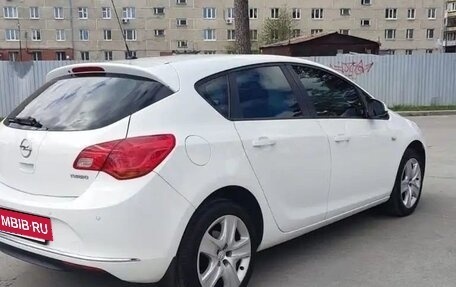 Opel Astra J, 2014 год, 800 000 рублей, 7 фотография