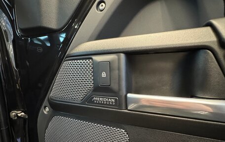 Land Rover Defender II, 2021 год, 13 000 000 рублей, 24 фотография