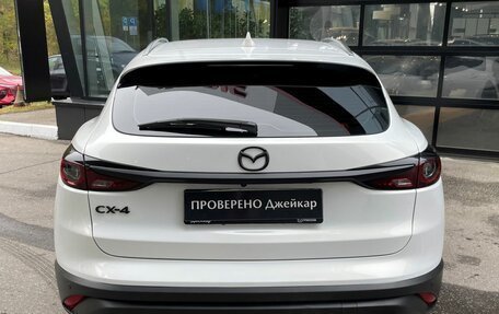 Mazda CX-4, 2023 год, 3 199 000 рублей, 6 фотография