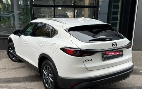 Mazda CX-4, 2023 год, 3 199 000 рублей, 8 фотография