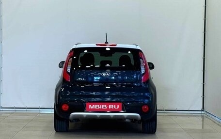 KIA Soul II рестайлинг, 2018 год, 1 797 000 рублей, 8 фотография