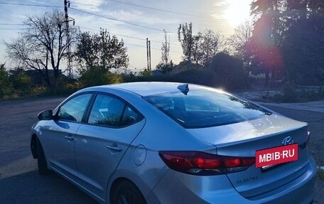 Hyundai Elantra VI рестайлинг, 2017 год, 1 450 000 рублей, 5 фотография