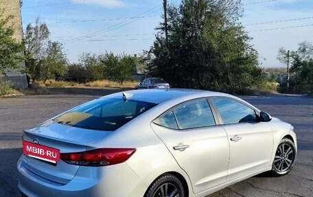 Hyundai Elantra VI рестайлинг, 2017 год, 1 450 000 рублей, 3 фотография