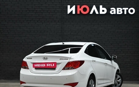 Hyundai Solaris II рестайлинг, 2014 год, 800 000 рублей, 7 фотография
