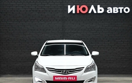 Hyundai Solaris II рестайлинг, 2014 год, 800 000 рублей, 2 фотография