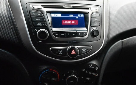 Hyundai Solaris II рестайлинг, 2014 год, 800 000 рублей, 16 фотография