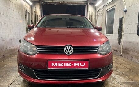 Volkswagen Polo VI (EU Market), 2012 год, 680 000 рублей, 1 фотография