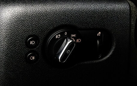 MINI Hatch, 2015 год, 1 860 000 рублей, 21 фотография