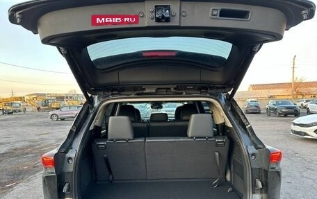 Toyota Highlander, 2025 год, 5 700 000 рублей, 6 фотография