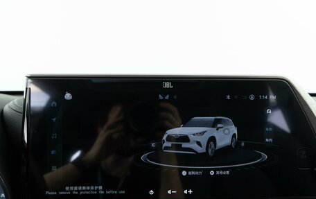 Toyota Highlander, 2025 год, 6 325 888 рублей, 24 фотография