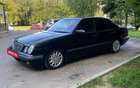 Mercedes-Benz E-Класс, 2000 год, 750 000 рублей, 4 фотография