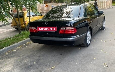 Mercedes-Benz E-Класс, 2000 год, 750 000 рублей, 6 фотография