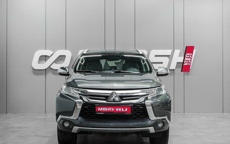 Mitsubishi Pajero IV, 2019 год, 3 400 000 рублей, 3 фотография