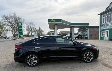 Hyundai Elantra VI рестайлинг, 2016 год, 1 100 000 рублей, 3 фотография