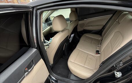 Hyundai Elantra VI рестайлинг, 2016 год, 1 100 000 рублей, 13 фотография