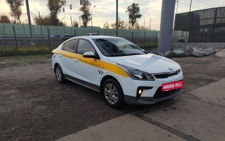 KIA Rio IV, 2018 год, 860 000 рублей, 4 фотография