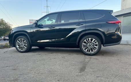 Toyota Highlander, 2025 год, 5 850 000 рублей, 2 фотография