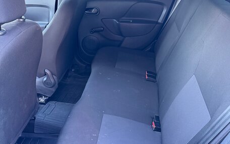 Renault Logan II, 2019 год, 1 000 000 рублей, 7 фотография