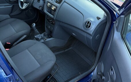 Renault Logan II, 2019 год, 1 000 000 рублей, 14 фотография