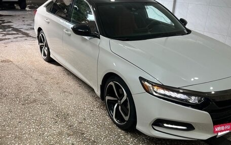 Honda Accord IX рестайлинг, 2020 год, 2 199 000 рублей, 2 фотография
